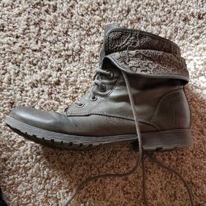 Grey/ beige convertable combat boots